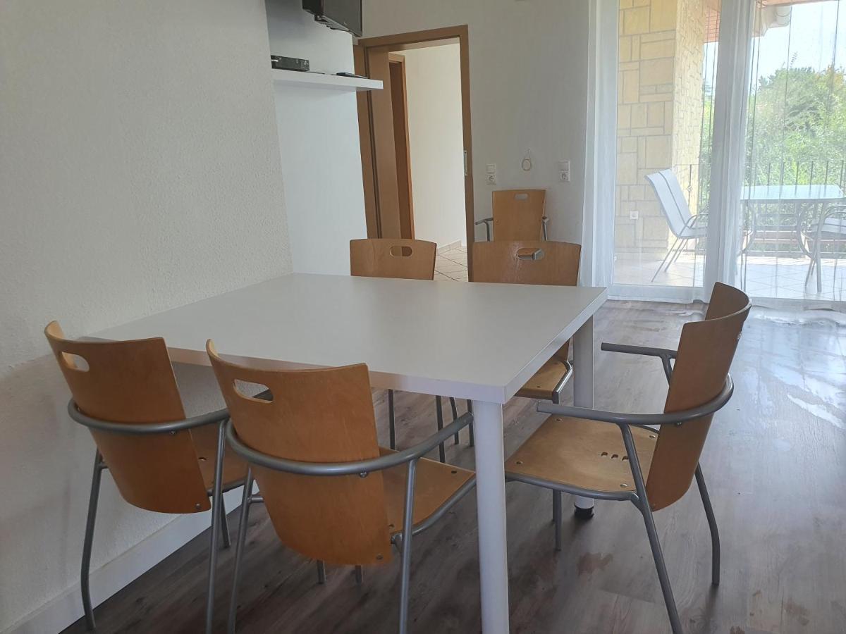 Maja Apartmanhaz バラトンレッレ エクステリア 写真