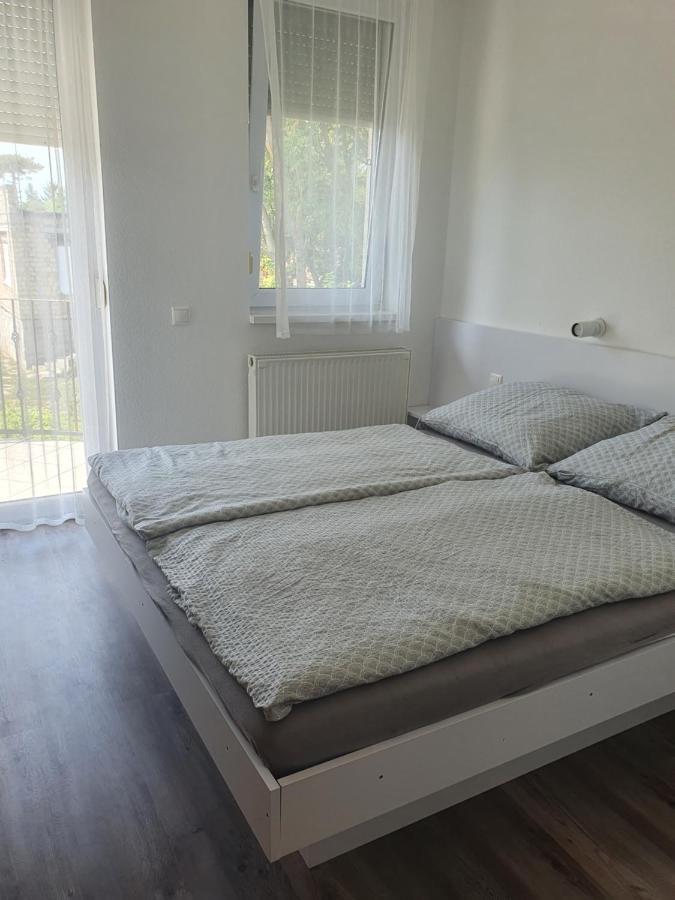 Maja Apartmanhaz バラトンレッレ エクステリア 写真