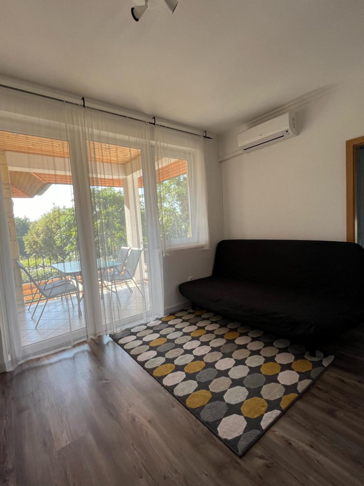 Maja Apartmanhaz バラトンレッレ エクステリア 写真
